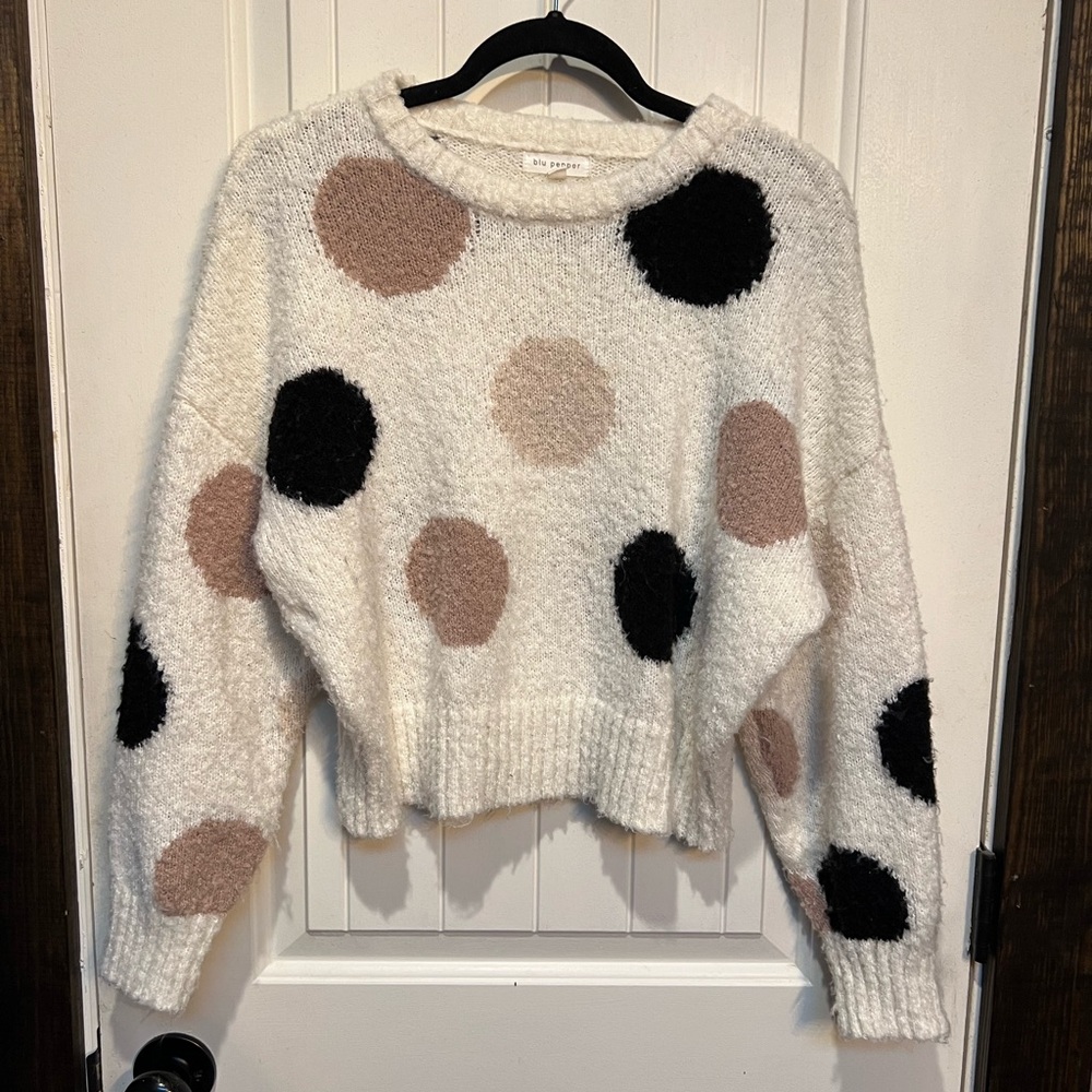 Blu Pepper Cream Sweater with Black, Brown, and Tan Circle Print